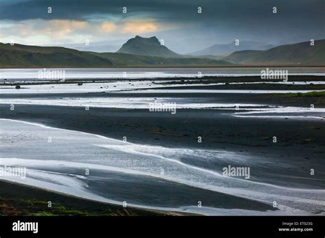 Black sand beach, Dyrholaey, Iceland Stock Photo - Alamy