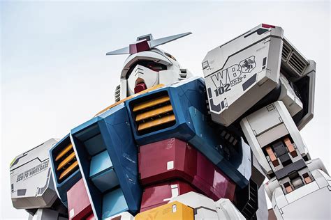 Rx 78 Gundam Statue