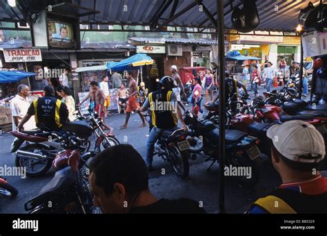 Moto taxi rio de janeiro hi-res stock photography and images - Alamy