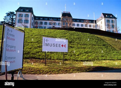 Geneva red cross museum hi-res stock photography and images - Alamy