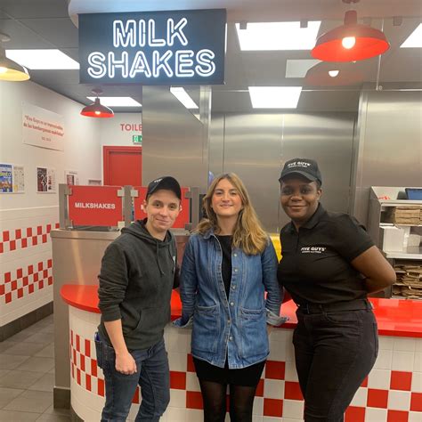 Toppings à Volonté Et Parfums Inédits Chez Five Guys Les Milk Shakes