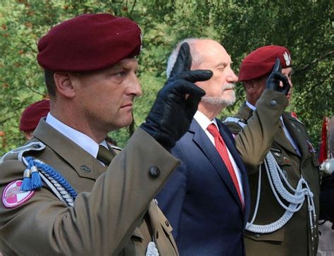 Minister Macierewicz Na G Rach Borowskich W Gm Wola Krzysztoporska