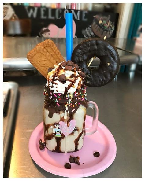 This Mississippi Bakeshop With A Million Milkshake Flavors Is A Must