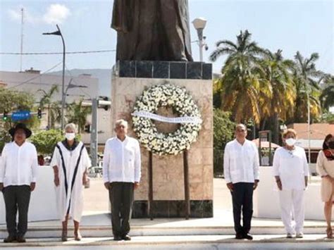 Muy calladito AMLO conmemora el aniversario luctuoso de don Benito Juárez