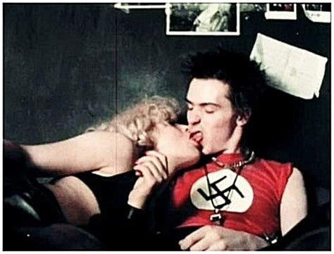 Sid Vicious And Nancy Spungen Sid And Nancy Pinterest Punk Rock