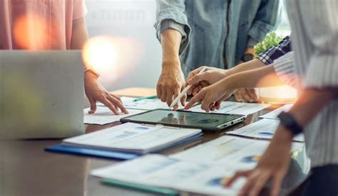 Do Background Checks Expire? When to Rescreen and Why It Matters