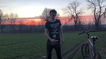 Cachonda Y Viaje Caliente En Bicicleta 1 VIAJE 2 CORRIDA POLLA GRANDE XVIDEOS