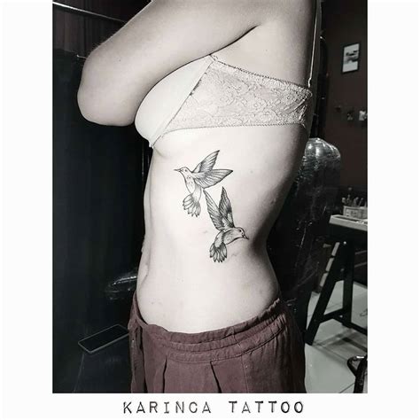 Hummingbird Tattoos On Hip