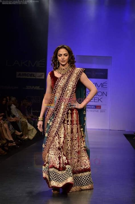 Esha Deol Walks The Ramp For Shyamal Bhumika Show At Lakme Fashion Week