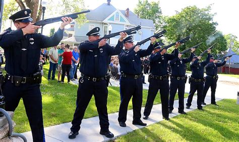 Fallen Peace Officers Remembered At Spd Ceremony