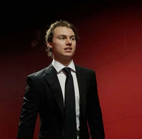 Connor Bedard In Hot Hockey Players Hockey Players Hockey