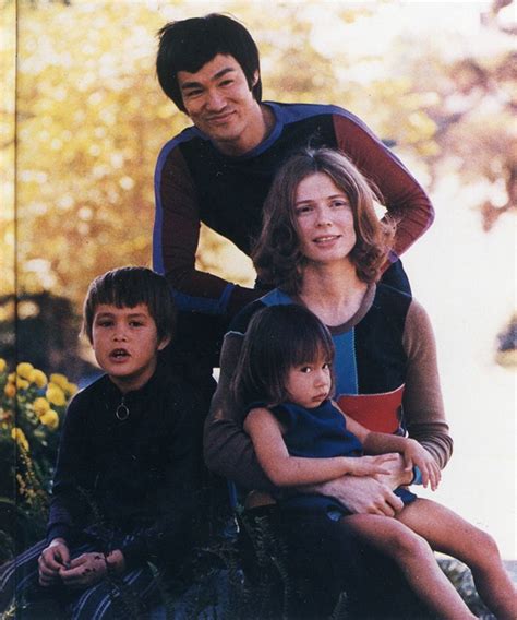 Bruce Lee — Bruce Lee | Bruce lee photos, Bruce lee family, Bruce lee