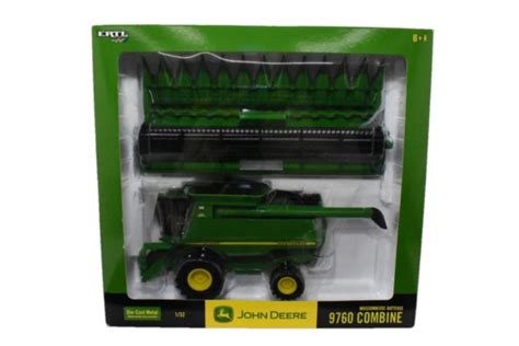 132 John Deere 9760 Combine W Duals Grain And Corn Heads Daltons Farm Toys