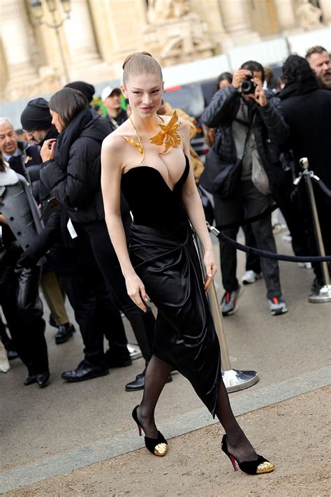 Zendaya Debuts A New Look With Euphoria Co Star Hunter Schafer In Paris