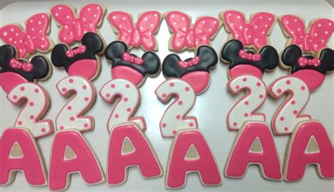 Minnie Mouse Birthday Decorated Sugar Cookies By I Am The Cookie Lady