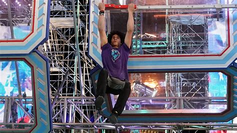 Watch American Ninja Warrior Highlight Stage Pushes Josiah Pippel To