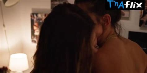 Sophia Bush Lesbian Breasts Scene In Easy Tnaflix