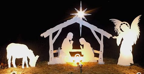 10 Life Size Outdoor Nativity Sets (2020 Reviews) - StrikeAd