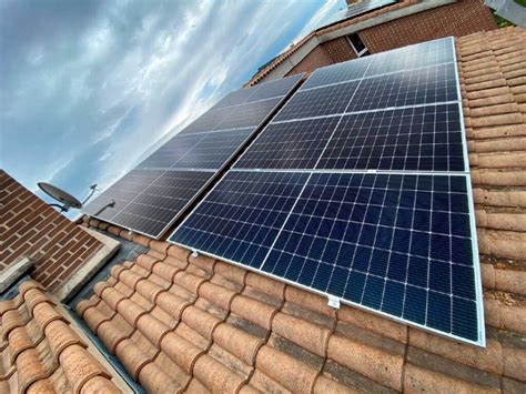 Instalación de placas solares en Teruel Aragón SolarTRES60 667 75