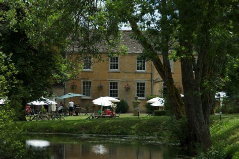 Garden And Lake Country House Hotels Cirencester Cotswolds