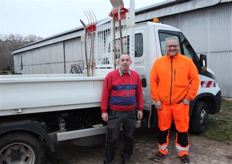 Une Nouvelle Recrue Aux Services Techniques De La Mairie Neuville Sur Ain