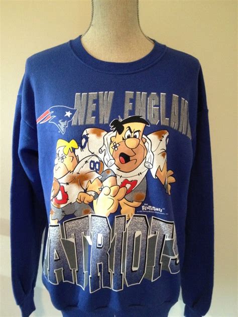 Vintage New England Patriots Sweatshirt by 21Vintage on Etsy