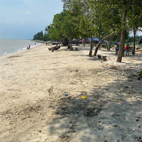 Best View At Teluk Kerang Beach Pontian, Johor