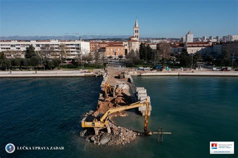 Zadarski Evo Kako Napreduje Zadarska Riva Radovi Na Gatu Su U Punom