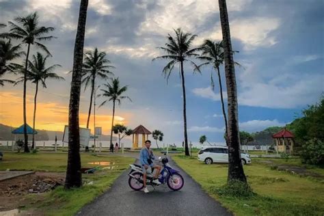 MAMPUS LOH Ini Pantai Srau Di Pacitan Punya Pesona Alam Yang