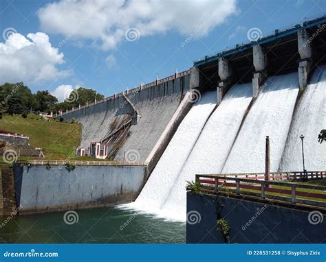 Neyyar Dam Shutter is a Gravity Dam on the Neyyar River in ...