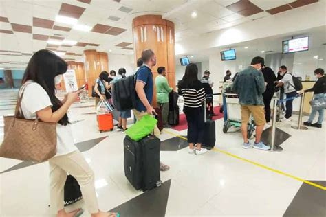 Lewati Puncak Arus Balik Penumpang Di Bandara Juanda Masih 40 Ribu Per