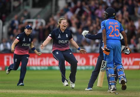 Somerset’s Women Cricket Players Gallery – Anya Shrubsole. – Somerset ...