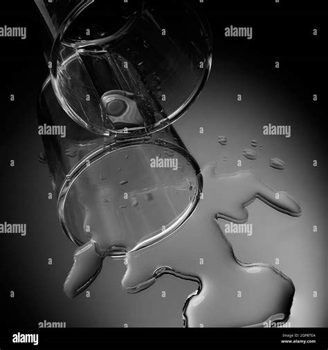 Spilled Water Glass Hi Res Stock Photography And Images Alamy