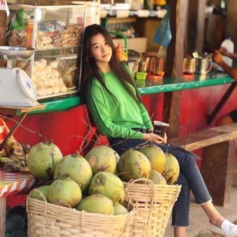Ảnh mỹ nhân Điên thì có sao Seo Ye Ji du lịch Boracay hot trở lại Mặt mộc xuề xòa mà xinh