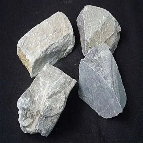 Grey White Soapstone Lumps Grade Industrial Grade Packaging Type