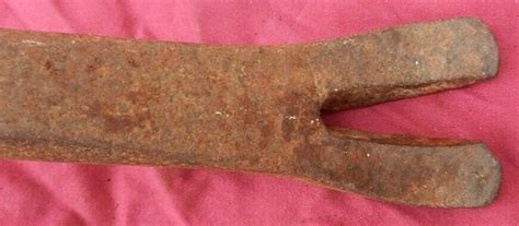 33 Long Hand Forged Wrought Iron Railroad Spike Puller Demolition Bar