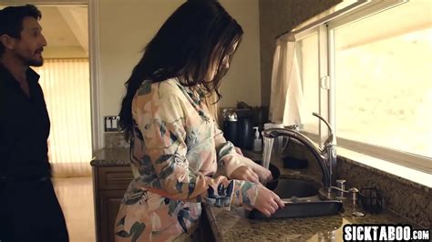 Hot Babe Enjoyed Hardcore Sex XNXX