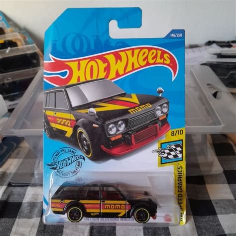 Hot Wheels Hitam Datsun Momo