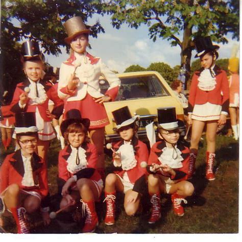 Photo De Classe Majorettes La Belle Epoque De 1972 MAJORETTES LA BELLE