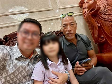 60歲「烏鴉」張耀揚近照曝光變怪男？現身反派紅人飯局狀態驚人 曾傳同性戀情轉行從商 星島日報