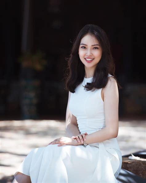 Nhà có 3 nàng tiên phiên bản hot girl Việt Xinh đẹp đã là gì thi hoa hậu rồi học vấn thạc sĩ
