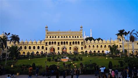 49 Bada Imambara Complex Royalty-Free Images, Stock Photos & Pictures | Shutterstock