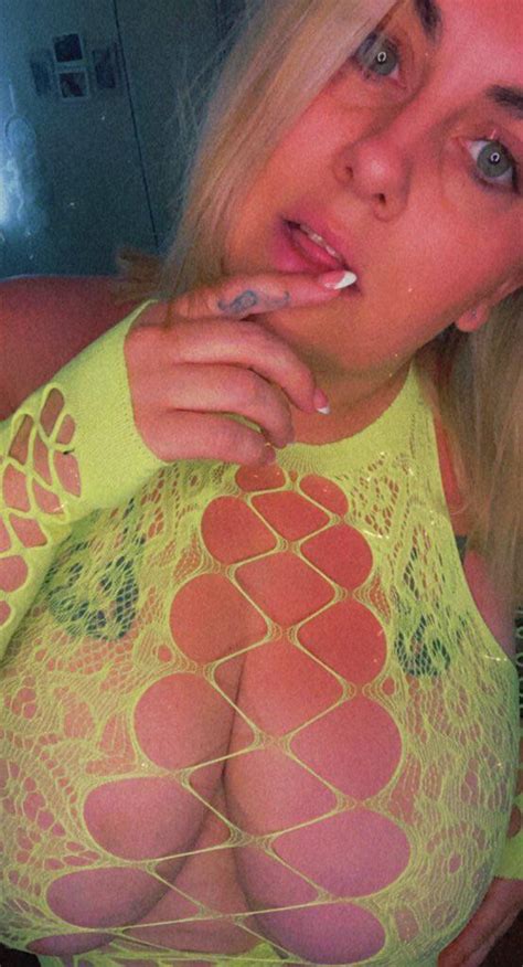 Hot Milf Daily Uploads No Ppv See All With No Extras I Talk To All