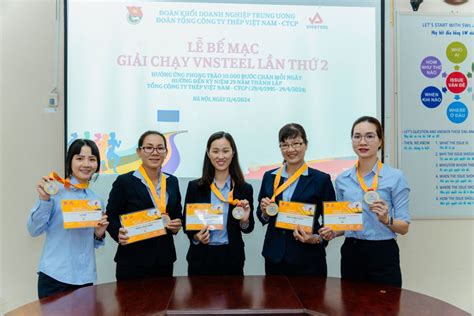 Trao Giải Chạy Vnsteel 2 CÔng Ty Tnhh Gia CÔng VÀ DỊch VỤ ThÉp SÀi GÒn