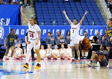 Nyla Harris Scores Acc Tournament Game Winner In 58 55 Nail Biter Vs