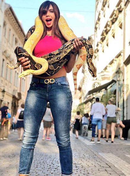 Lipolicous Sharmila Nicollet Hot Sexy Pics