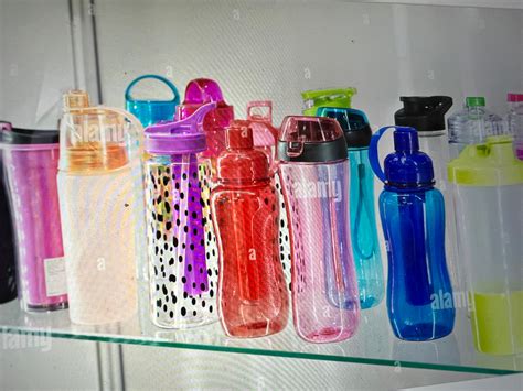 Hidden Chemicals in Water Bottles: Why a Clean, Single-Walled Option i