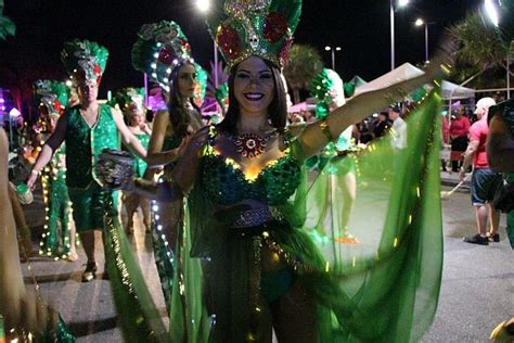 Aruba Carnival Pictures - VisitAruba.com