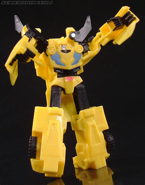 Transformers Classics Bumblebee Toy Gallery (Image #48 of 63)