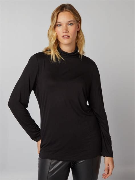 Camiseta El Stica De Cuello Vuelto Negro Kiabi